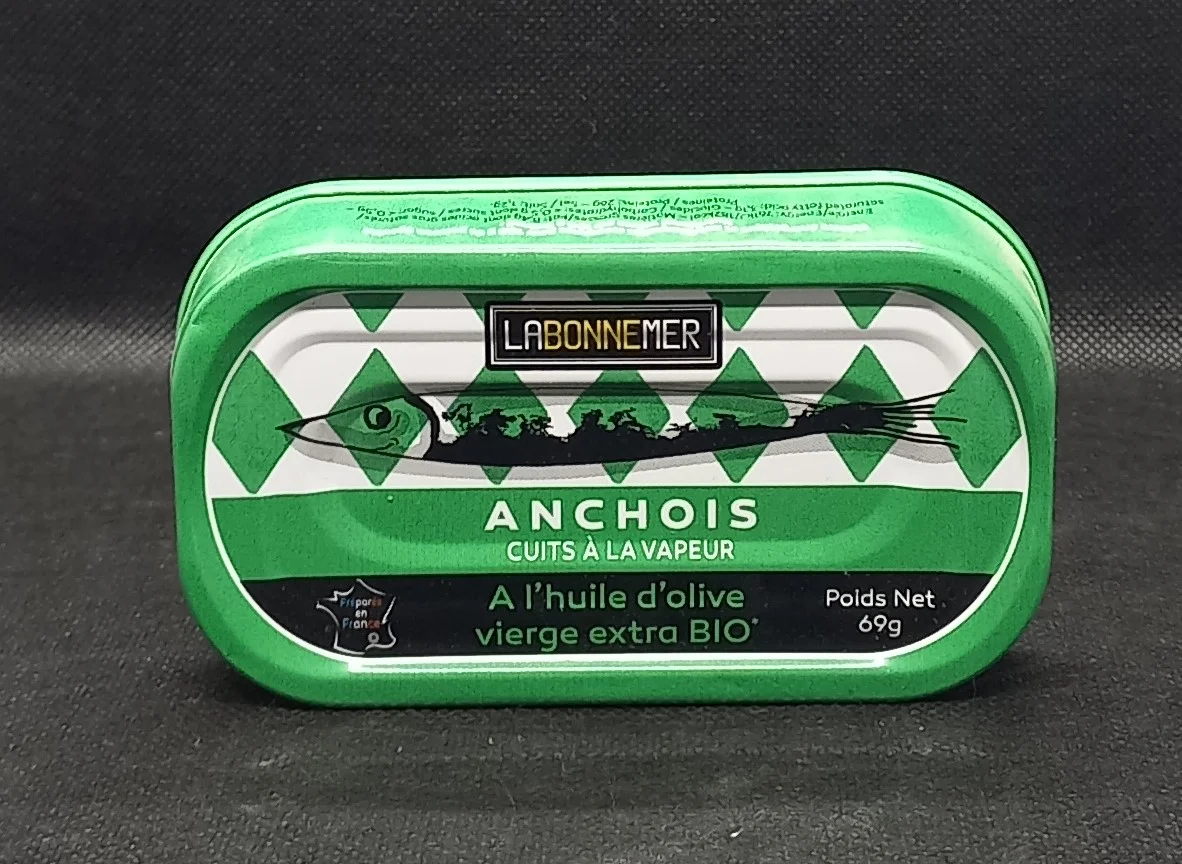 Anchois cuits à la vapeur et à l'huile d'olive